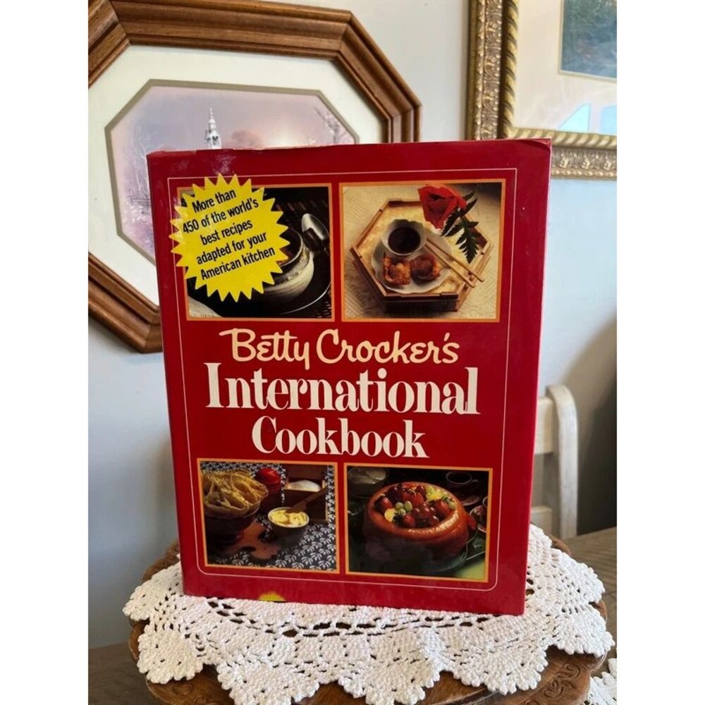 Vintage Betty Crocker's International Cookbook 1980's